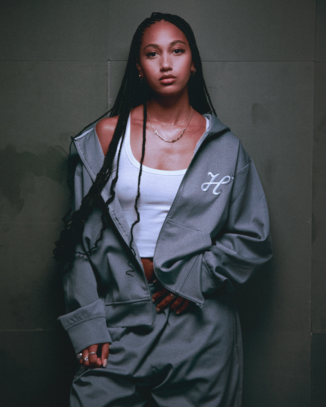 HAUT ESSENTIAL GRIS